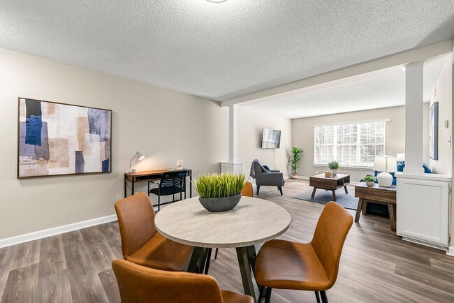 Photo - 987 Collier Rd NW Unit ID1388425P