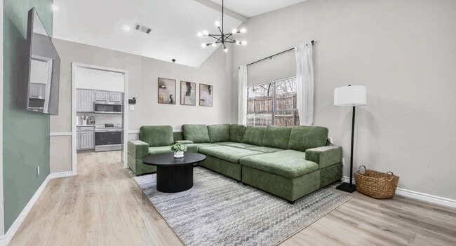 Building Photo - 1040 Eagle Dr Unit SI ID1514800P