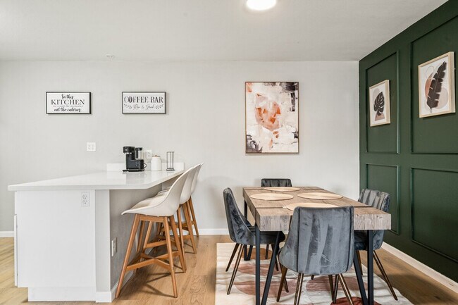 Photo - 4127 W Wilshire Dr Unit ID1244301P