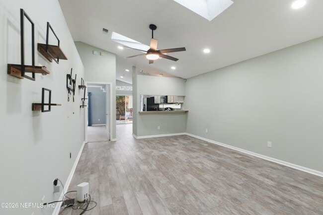 Photo - 1662 Evans Dr S