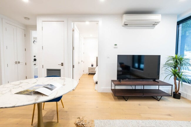 Photo - 149 Green St Unit ID1021855P