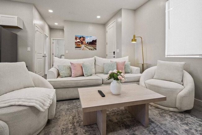 Photo - 6612 W Paradise Ln Unit ID1240449P