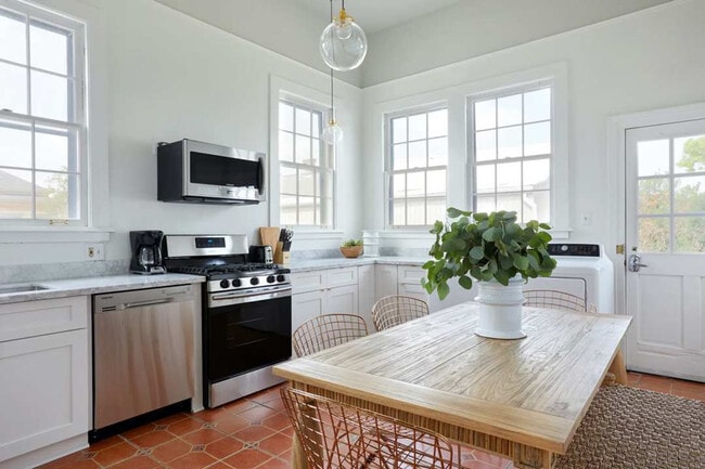 Photo - 2317 N Rampart St Unit ID1272362P