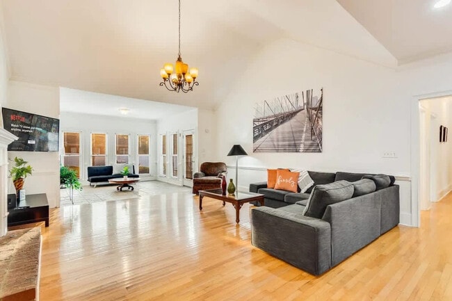 Photo - 1408 Aramore Dr SE Unit SI ID1569956P