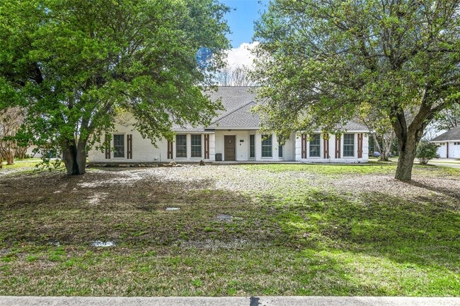 Photo - 303 Riva Ridge