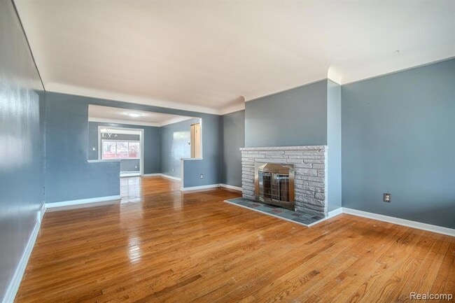 Photo - 21135 Virginia Ave