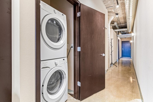 Photo - 606 N Washington Ave Unit SI ID1468093P