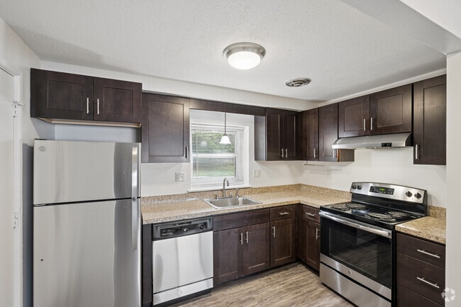 2BR, 1BA - 760SF - Kitchen - Villages at Shore Landing