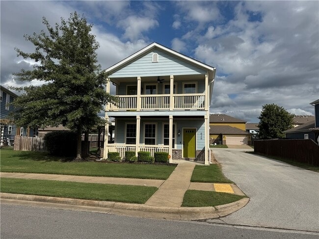 Building Photo - 626 N Tennyson Ln