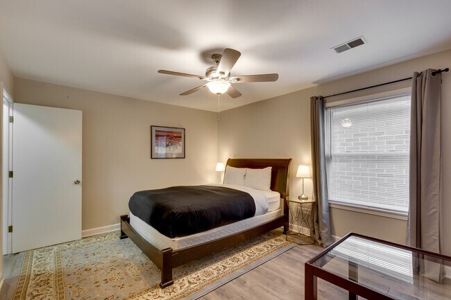 Photo - 226 S Hoyne Ave Unit SI ID1255621P
