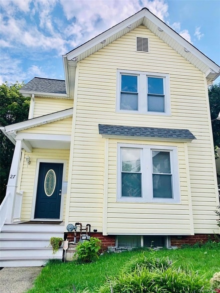 Photo - 27 Lydecker St