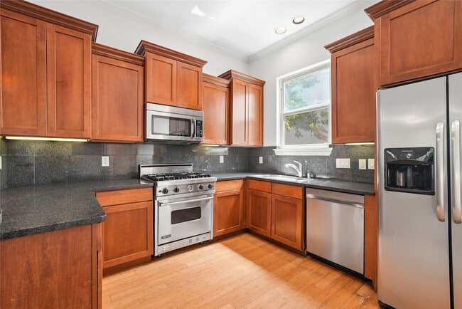 Photo - 2606 N Henderson Ave Unit A