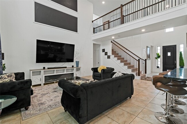 Building Photo - 14010 Hartford Heights Wy