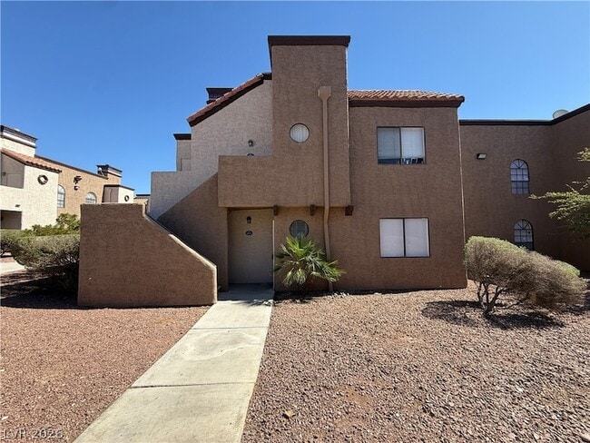 Building Photo - 2980 Juniper Hills Blvd Unit 103