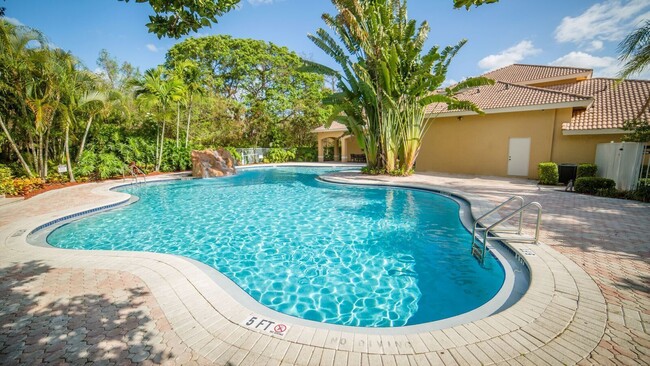 Photo - Club Caribe Apartments SPRING SPECIAL