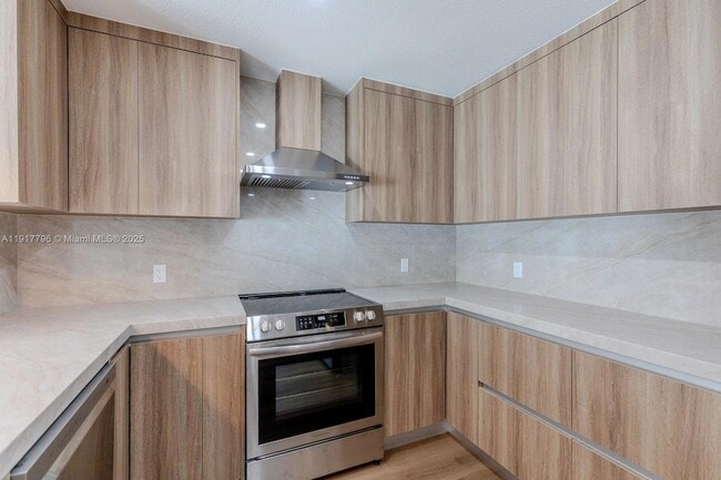 Photo - 2795 N 40th Ave