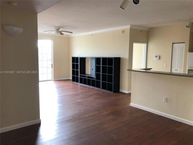 Photo - 1900 Van Buren St Unit 504B