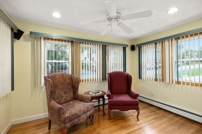 Photo - 102 Orange St