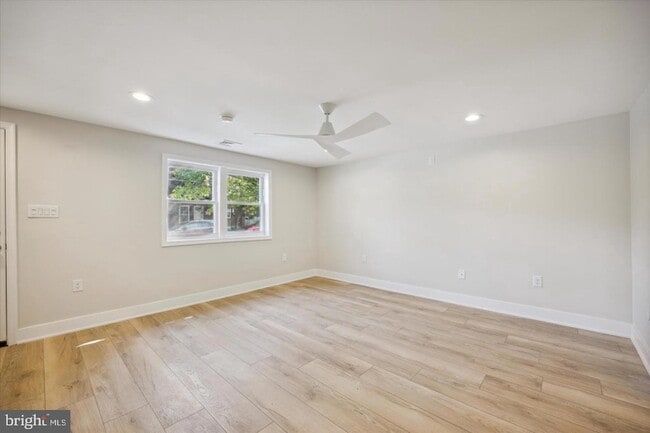 Photo - 704 S Adams St