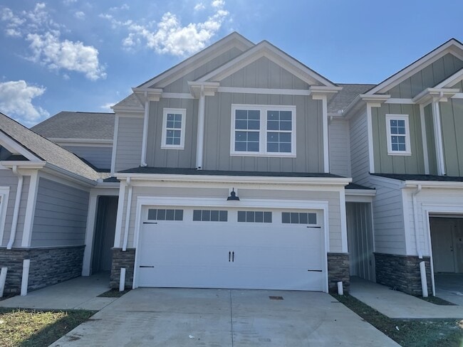 Building Photo - 1004 June Wilde Rdg