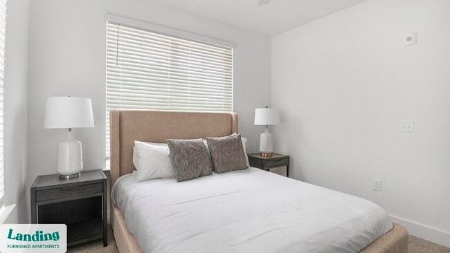 Building Photo - 5102 Station Dr Unit 1313