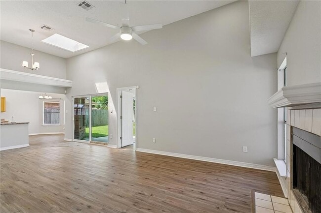 Photo - 1826 Kings Row