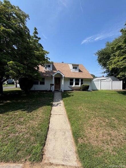 Building Photo - 3173 Roxbury Ln