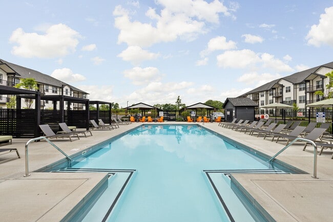 Photo - The Carlyle at Chatham Hills