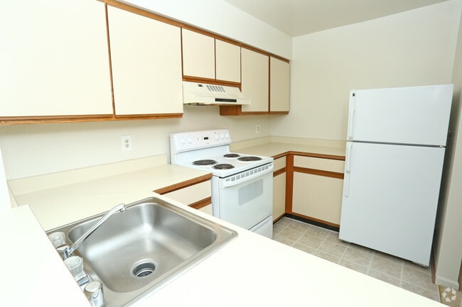 Remington, Classic - Kensington At Beverly Hills