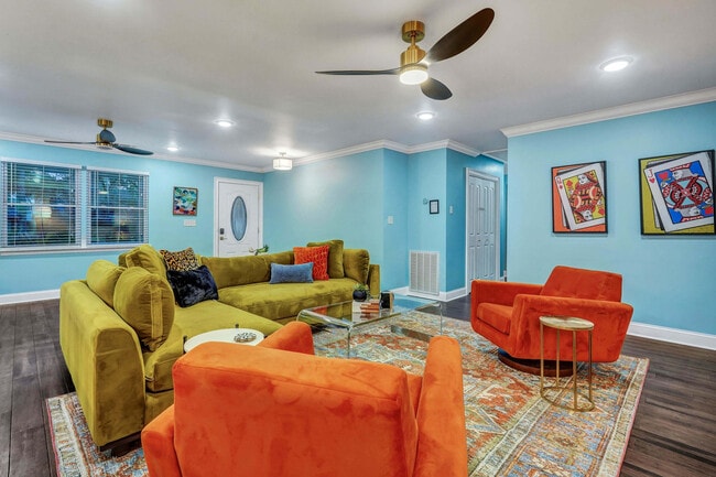 Building Photo - 533 Quarterman Dr Unit ID1244824P