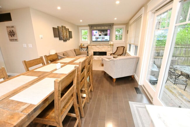 Photo - 1012 N Lawrence St Unit ID1321342P