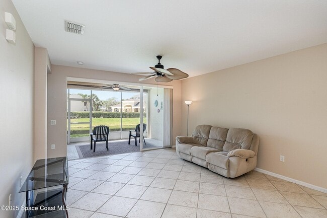 Photo - 400 Trotter Ln Unit 102