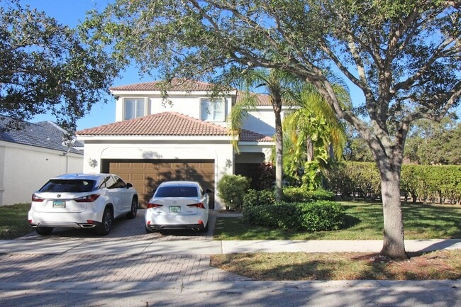 Photo - 1396 Banyan Way