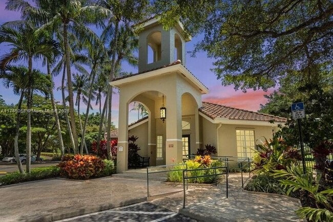 Photo - 5555 N Military Trl Unit Manoco