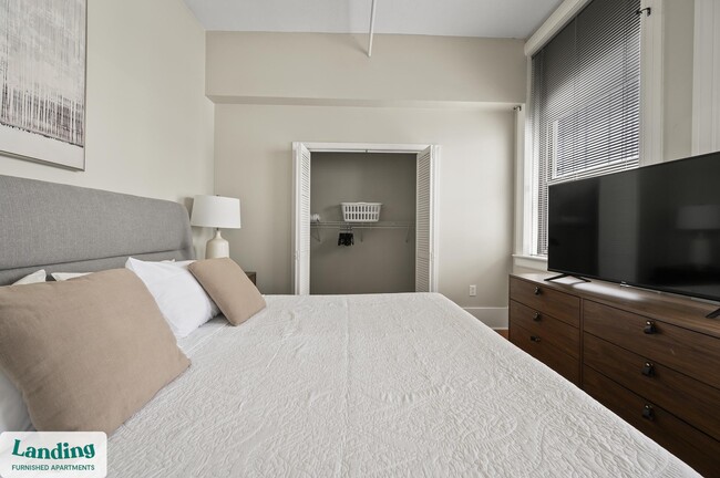 Photo - 211 Union St Unit 813