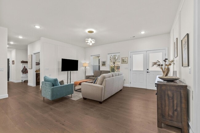 Photo - 1020 Crestland Ave