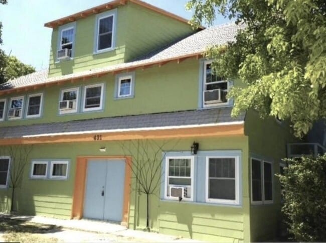 Photo - 431 S M St Unit 4