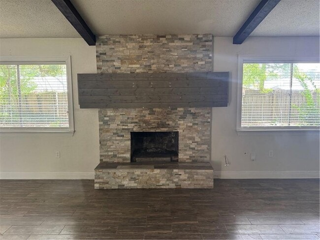 Photo - 306 Clover Dr