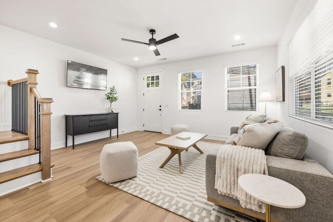 Photo - 1337 Van Buren Ave Unit ID1335209P