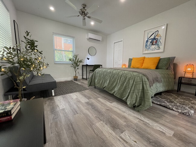 Photo - 522 NW 11th Ave Unit ID1056494P