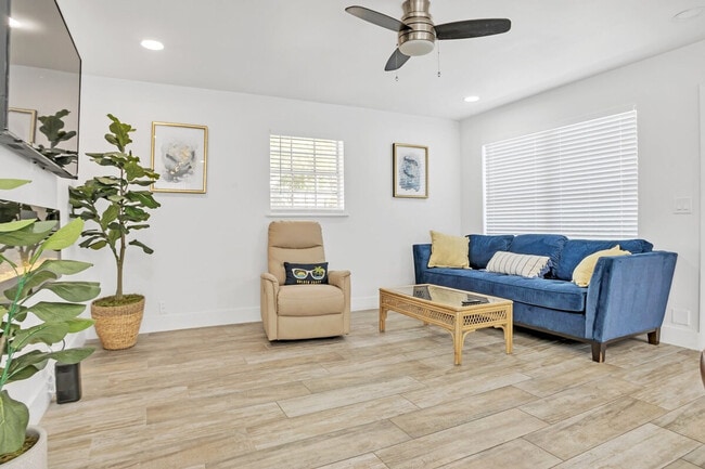 Photo - 1598 NE 38th St Unit ID1231316P