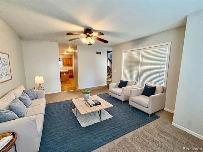 Photo - 911 Old Hickory Ln