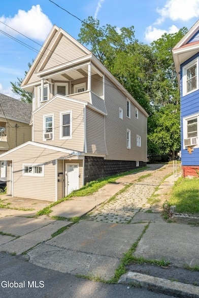 Building Photo - 635 Crane St Unit 3
