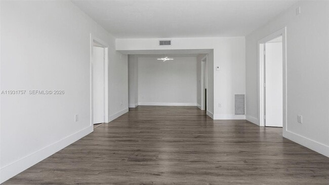 Photo - 4158 Inverrary Dr Unit 409