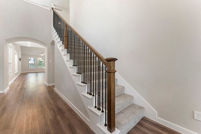 Photo - 421 Soapberry Tree Ct