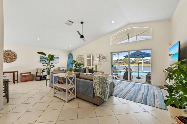 Photo - 865 SE Westminster Pl