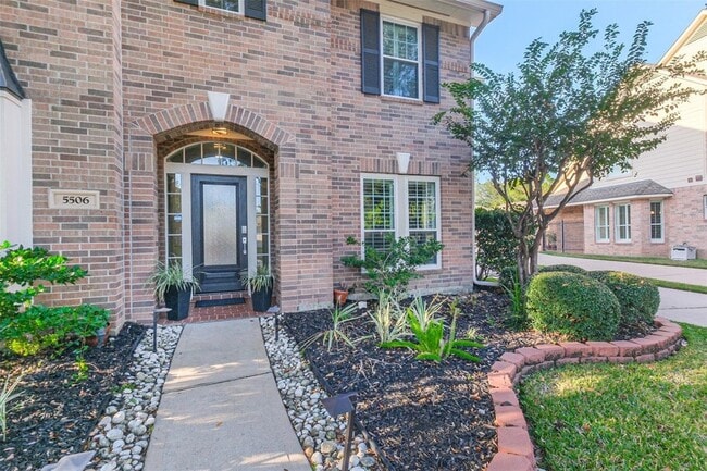 Photo - 5506 Langhorne Ct