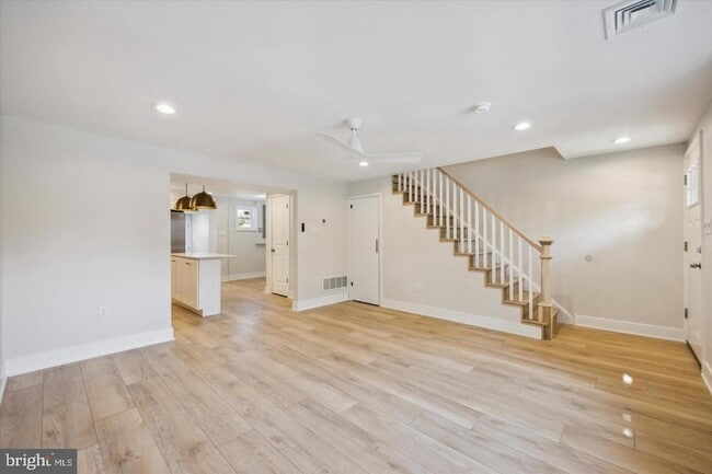Photo - 704 S Adams St