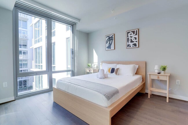 Photo - 1122 N Hudson St Unit FL4-ID1022549P