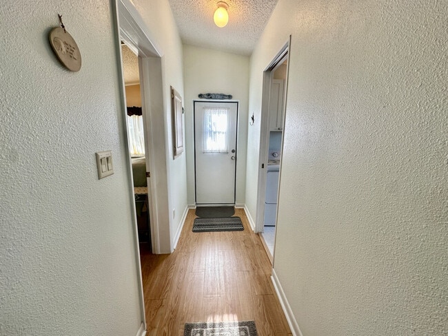 Photo - 564 Nettles Blvd Unit SI ID1537491P